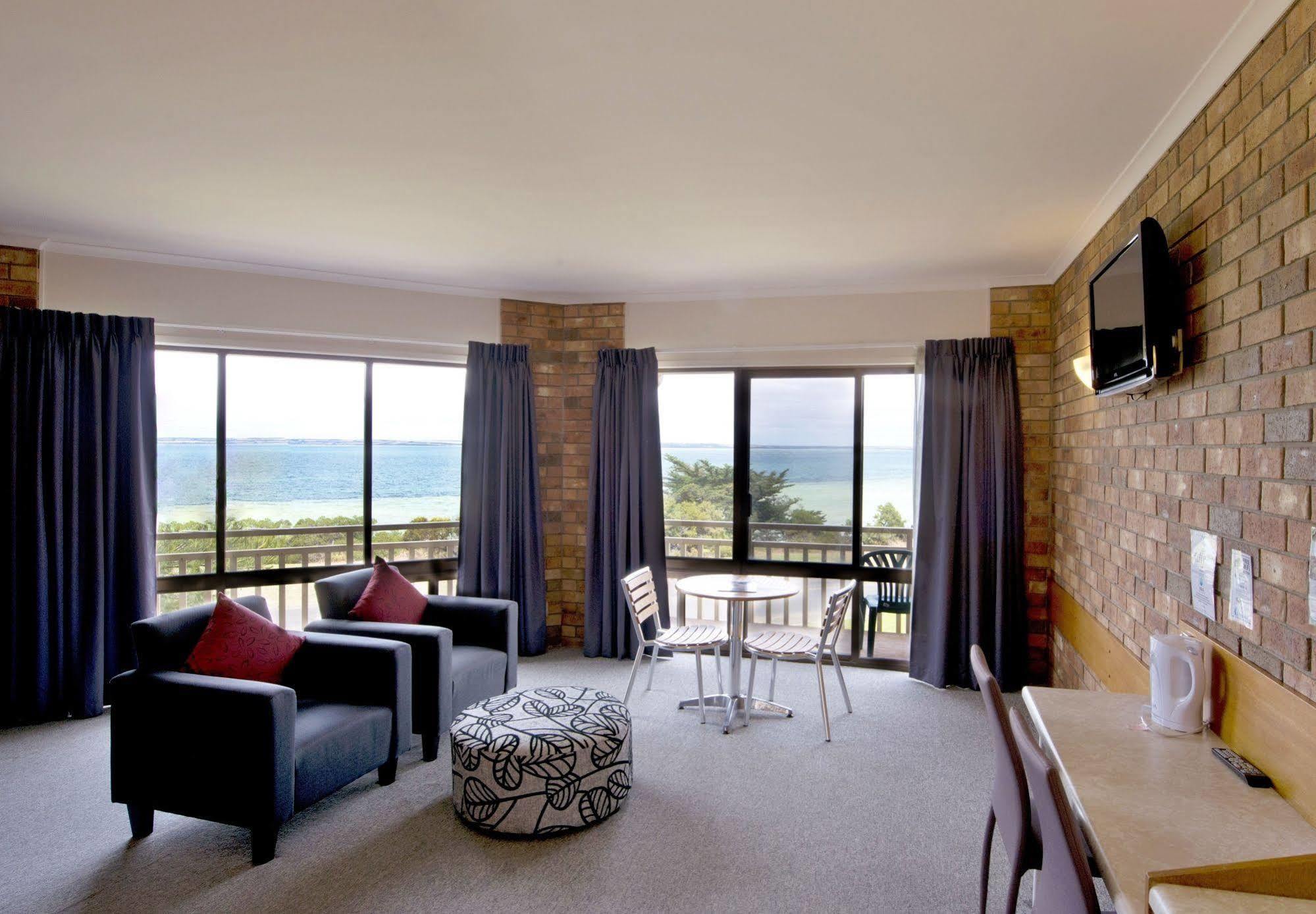 Kangaroo Island Seaside Inn Kingscote Exterior photo